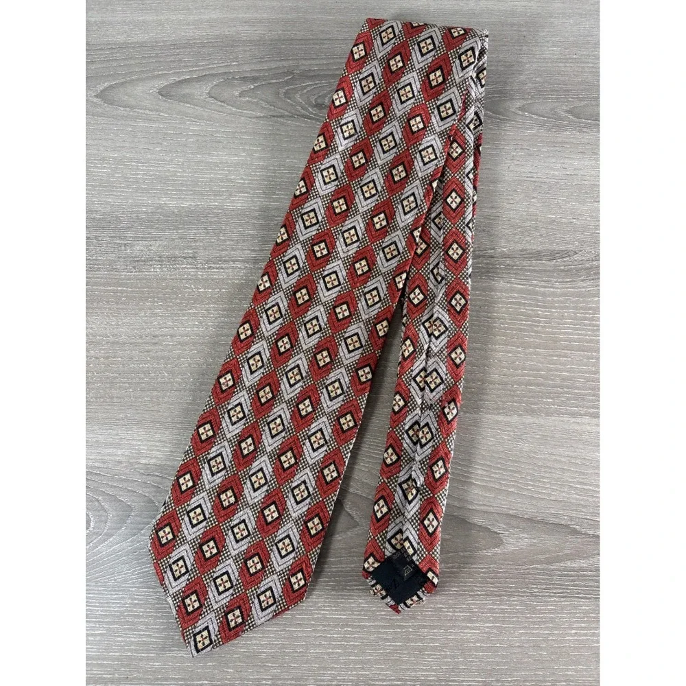 Ermenegildo Zegna Mens Silk‎ Tie Red Silver Geometric Diamond Pattern Italy